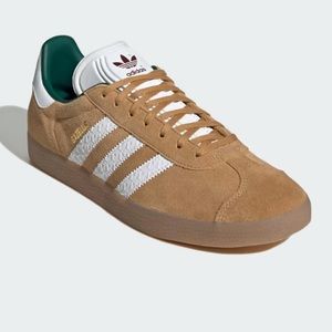 Adidas Gazelle Tan Sneaker Men’s 9/Womens 10